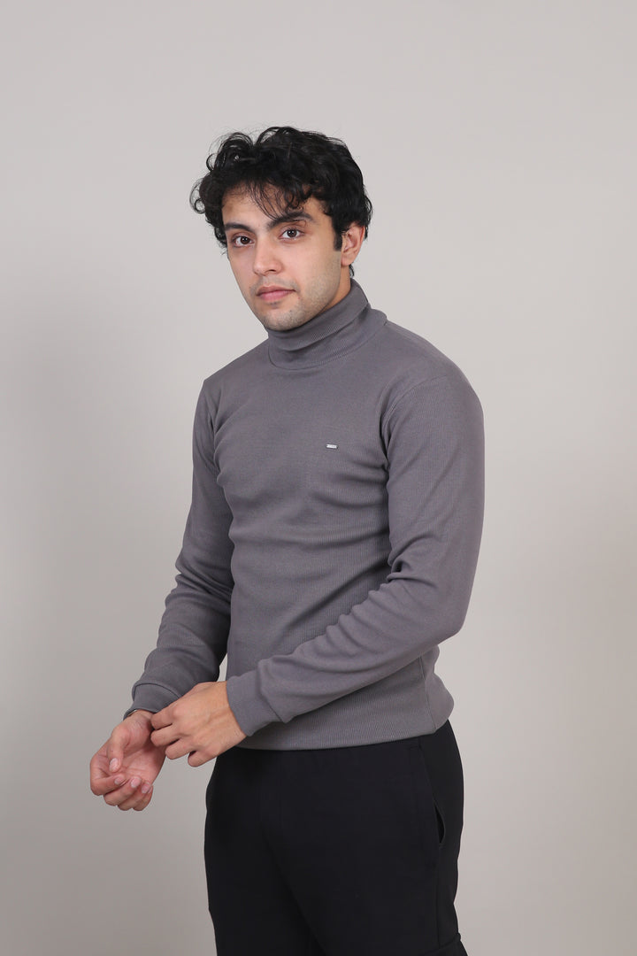 Ribbed Turtle-Neck