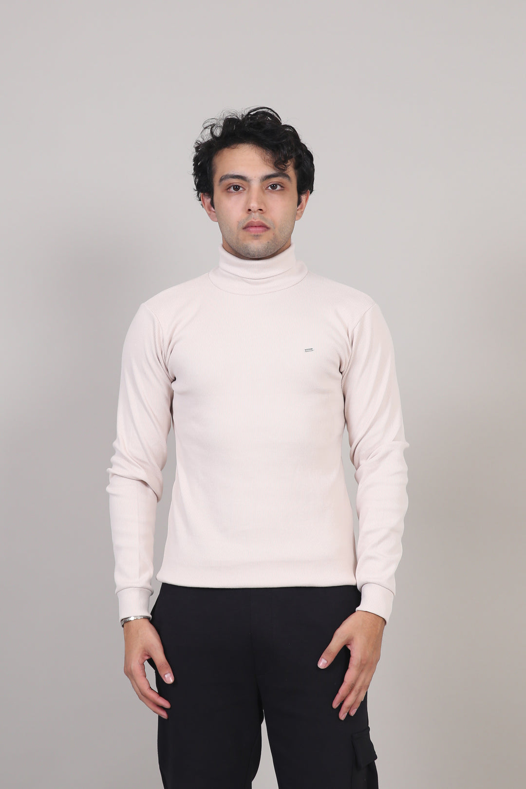 Ribbed Turtle-Neck