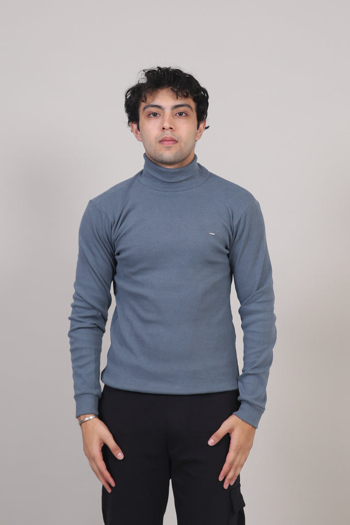 Ribbed Turtle-Neck