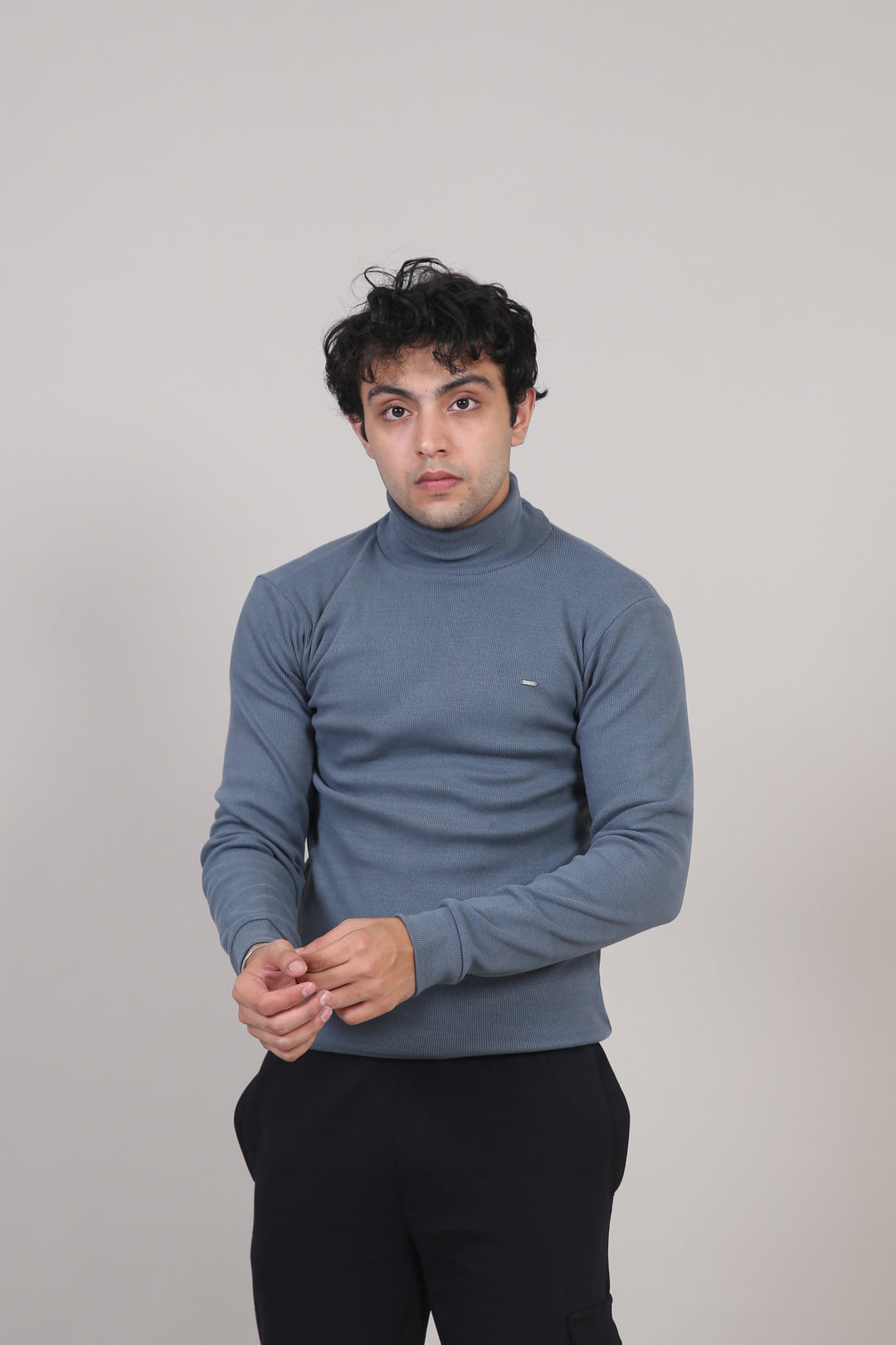 Ribbed Turtle-Neck